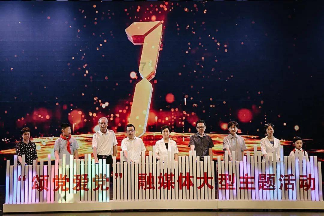 迷路的可爱女宝宝